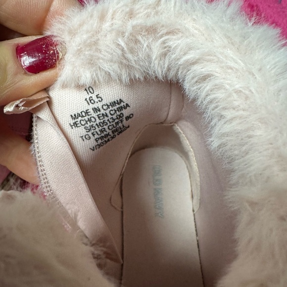 Light Pink Old Navy Cozy Fur-Lined Boots - Picture 2 of 4